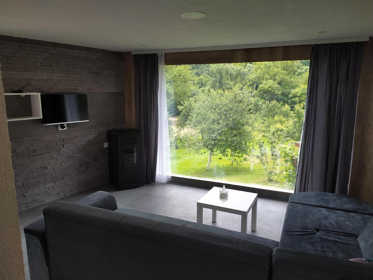 Lenilenii Bungalow Jajce Zewnętrze zdjęcie